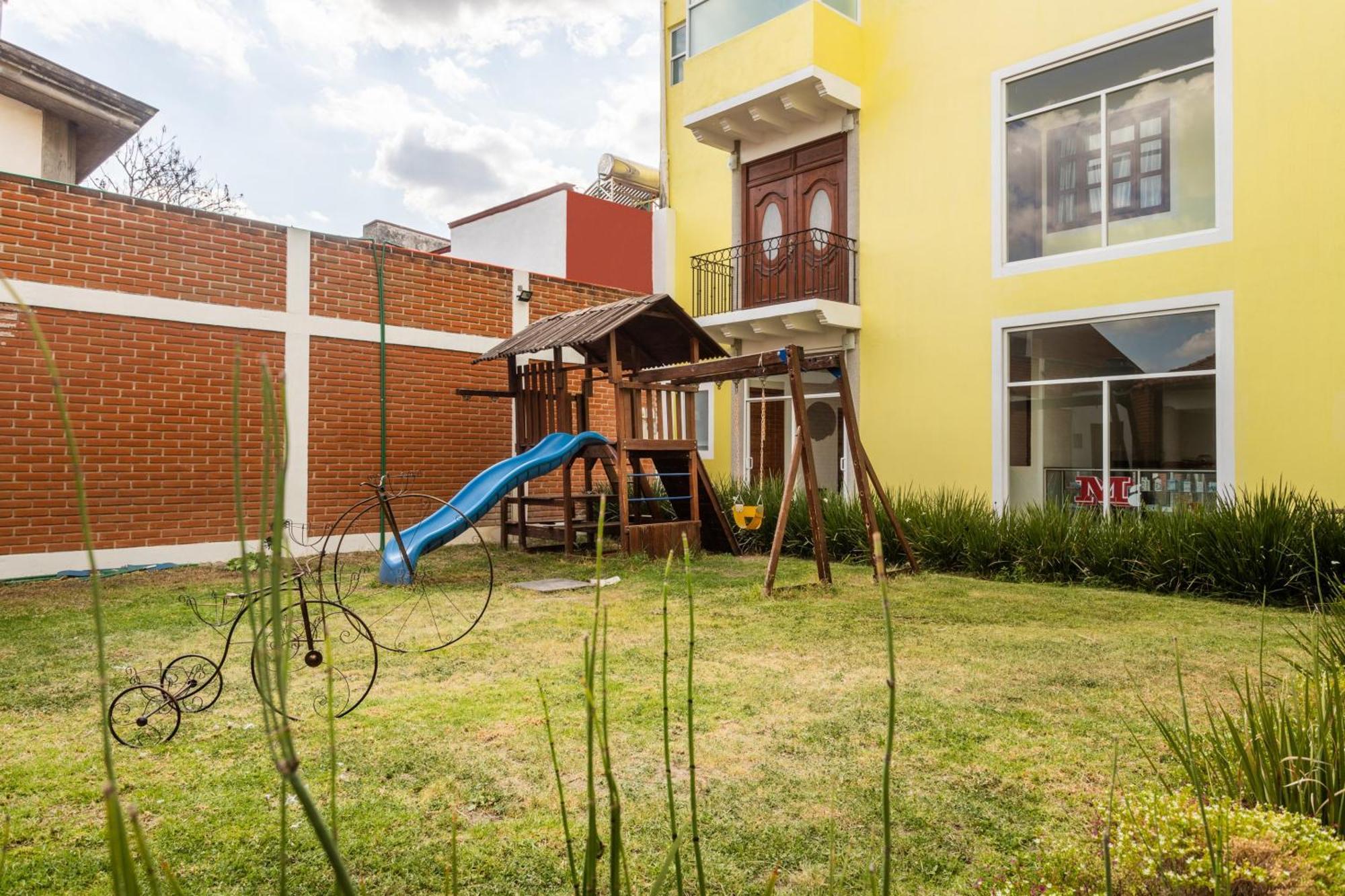 Hotel Oyo Emperadores Inn, 4*